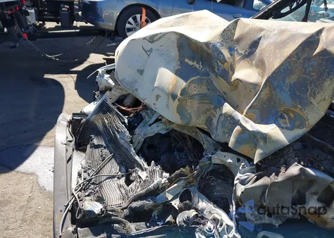 2012 Ford Escape Xlt z USA, uszkodzony, nr VIN 1FMCU0D7XCKB31708